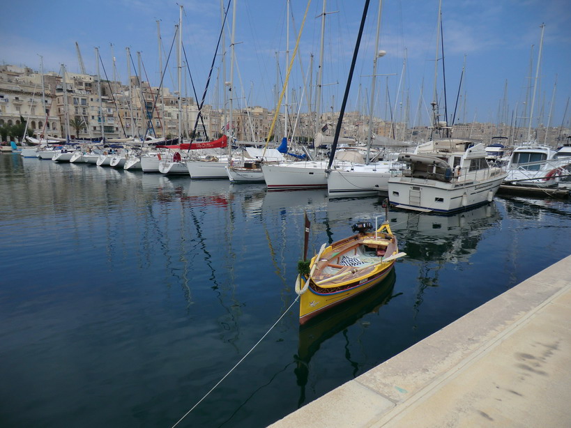 Skippered or bareboat?